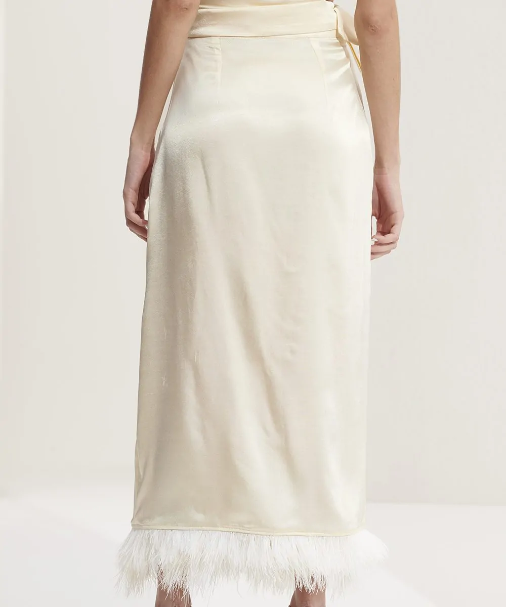 Alternative view of Saia com plumas - L´Cecci