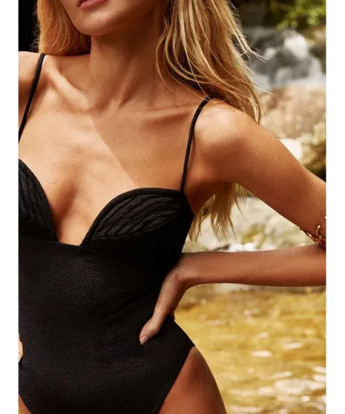 Alternative view of Maio Gabi Emily Black - ViX