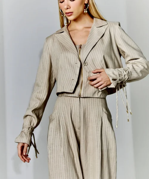 Alternative view of Blazer Cropped Listrado Areia