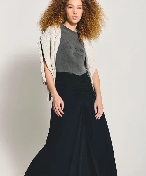 Alternative view of Saia Cris - ByNV