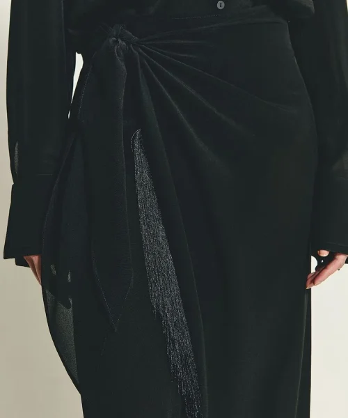 Alternative view of Saia Ceci Preto - ByNv