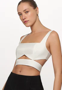 Cropped Cut Out - CAOS